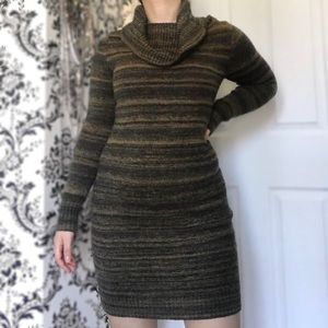Maggy London - Sweater dress